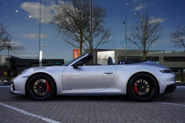 Porsche 911 Cabriolet 3.0 Carrera 4 GTS / NL-Auto / Sport Design / Lifting / Sportuitlaat