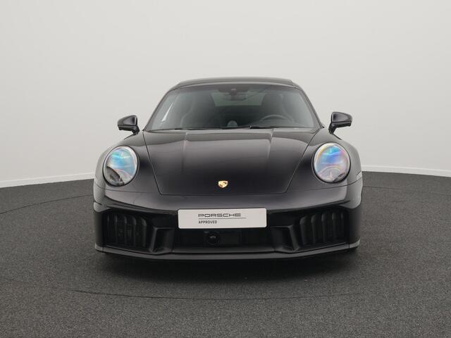 Porsche 911 Carrera 4 GTS