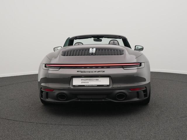 Porsche 911 Carrera 4 GTS Cabriolet