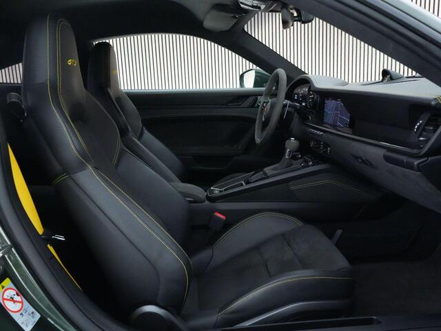 Porsche 911 GT3 992 |dealer onderhouden|Oakgreen metallic|neodyme wielen|keramisch|Bose|lift|sportuitlaat|sport chrono|18-voudig|carbon interieur|matrix LED|