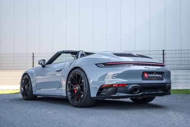 Porsche 911 Cabrio 3.0 Carrera 4 GTS Voll Sportstoelen 18-wegs met Memory/ verwarmd, GT3 Velgen/ skirts, Matrix Led PDLS+, Hefsysteem vooras, Sport chrono, Sport design, PTV+, Sportuitlaat, 4 wielbesturing, 360 view, Bose, Keyless, Carbon/ Licht-Design/ Spiegel pakke
