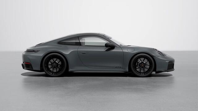 Porsche 911 Carrera 4 GTS