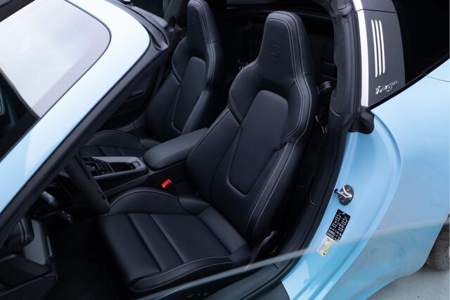 Porsche 911 Targa Carrera 4S PTS l Gulfblau