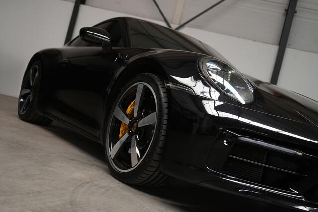 Porsche 911 3.0 Carrera 4S | Sport Chrono | Keramisch | Sportuitlaat | Lift | Achterasbesturing | Sport Design | Nachtzicht | ACC | PPF