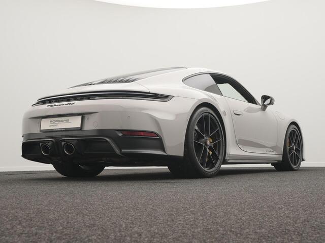 Porsche 911 Carrera GTS