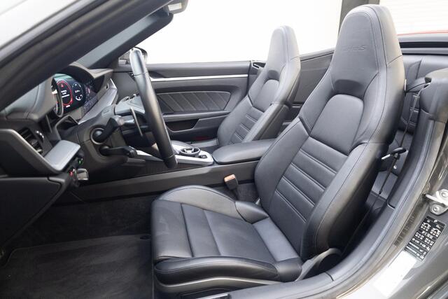 Porsche 911 Cabrio 3.8 Turbo S | Burmester | PCCB | 360 camera | Lift | Matrix |