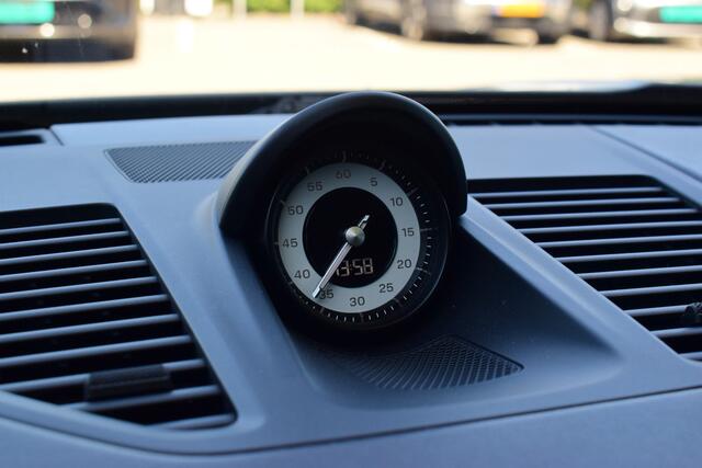 Porsche 911 Cabrio 3.0 Carrera GTS Sport Design | Sport Chrono | BOSE | Porsche Dynamic Light | 34567km!