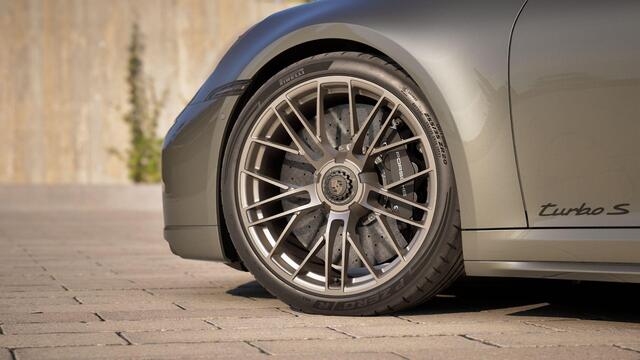 Porsche 911 3.6 Turbo S , pano, noselift, clubleder, ceramic, InnoDrive, Burmester, sp.uitlaat, sp.chrono, surround view, NP390k