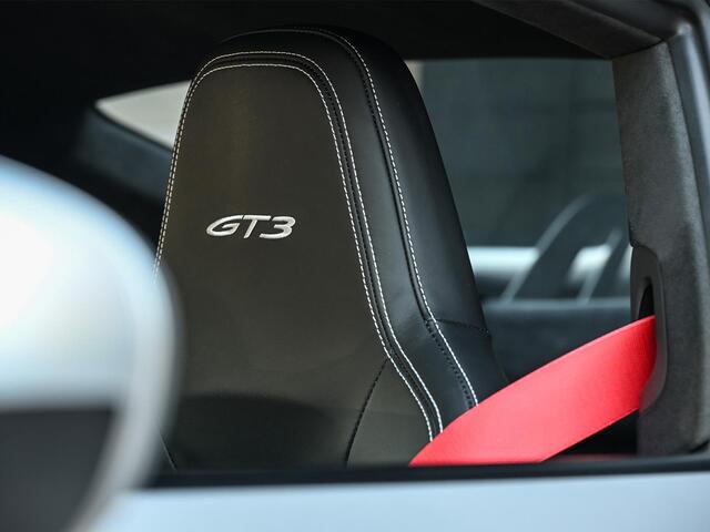 Porsche 911 4.0 GT3 | NL-Auto | Dealeronderhouden | Sport Chrono | Achterasbesturing | Race-Tex Hemelbekleding | 18 Wegs Verst. Stoelen | Camera | Hefsysteem Vooras |