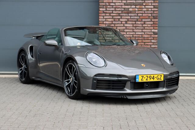 Porsche 992 911 Cabrio 3.8 Turbo S | Keramisch | Vierwielbesturing | Burmester High End | Adaptive Cruise Control | Liftsysteem | Sport Chrono | 18-wegs Memory | PASM | Sportuitlaat |