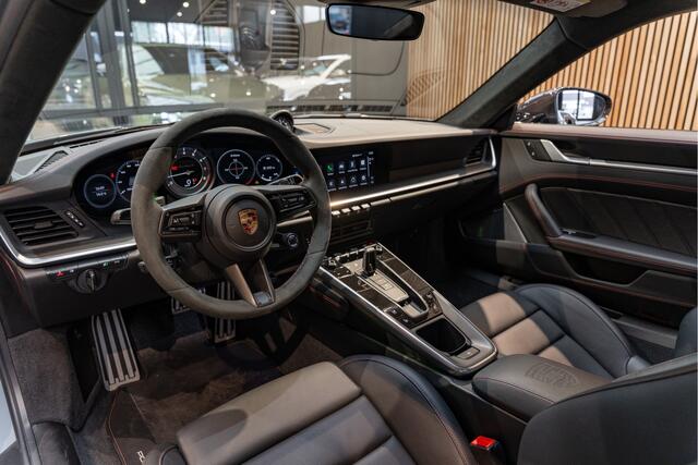 Porsche 992 911 Turbo S Lift Carbon Exclusive Manufaktur Aerokit 3.8 911 Turbo S .