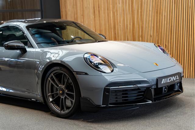 Porsche 992 911 Turbo S Lift Carbon Exclusive Manufaktur Aerokit 3.8 911 Turbo S .