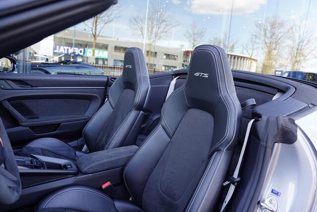 Porsche 992 911 Cabriolet 3.0 Carrera 4 GTS / NL-Auto / Sport Design / Lifting / Sportuitlaat