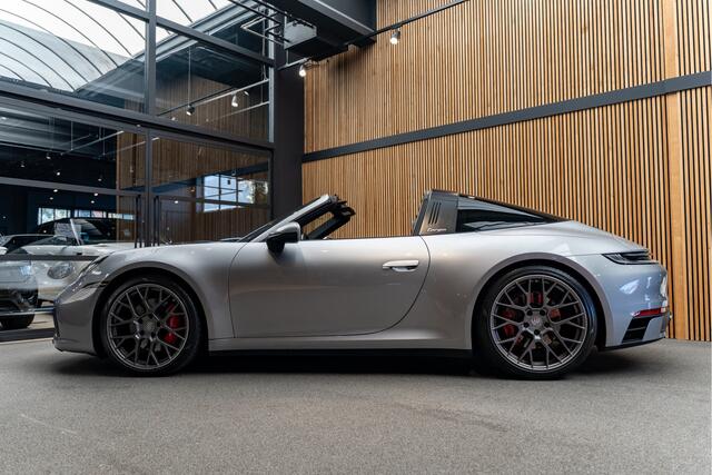 Porsche 992 911 Targa 4S SportDesign Sportuitlaat 3.0 4 S Stoelventilatie