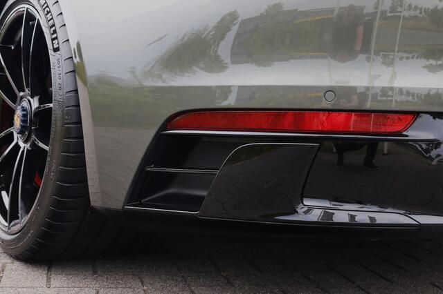 Porsche 992 911 Carrera 4 GTS Burmester l SportDesign l Lift