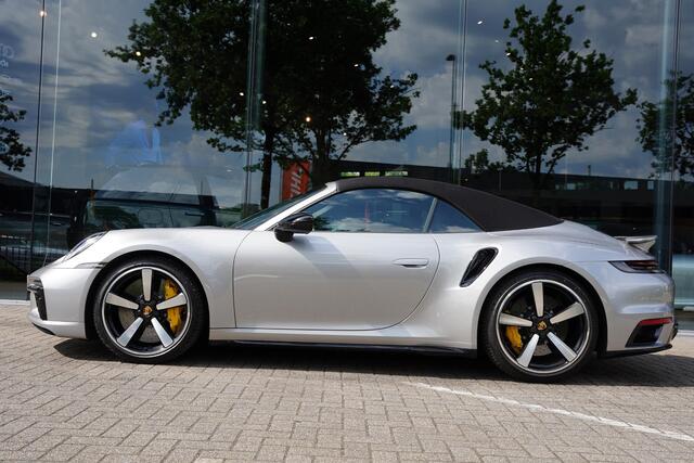 Porsche 992 911 Cabriolet 3.8 Turbo S Manufaktur