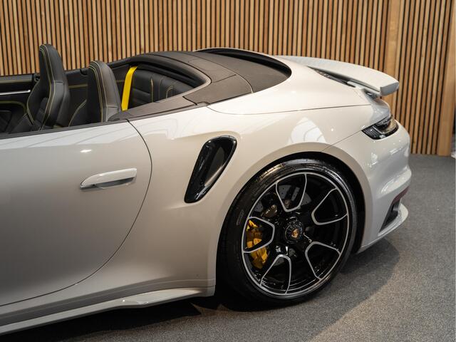 Porsche 992 911 Turbo S Cabrio Sport Design Burmester Turbo S Exclusive Manufaktur