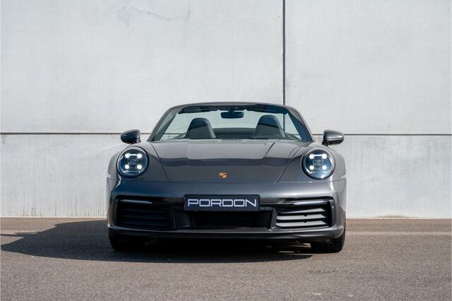 Porsche 992 911 Cabrio 3.0 Carrera Sportuitlaat / 90L Tank