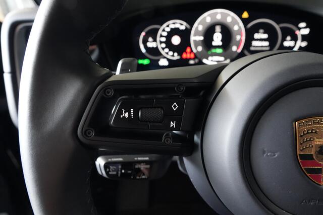 Porsche CAYENNE Coupé 3.0 E-Hybrid | Sport Design | Burmester | 18-voudige Stoelen | InnoDrive |