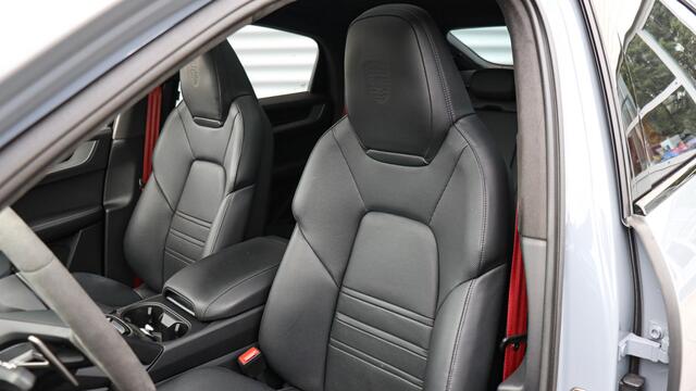 Porsche CAYENNE Coupé 4.0 Turbo E-Hybrid SportDesign | Head-up | Stoelventilatie | InnoDrive | Soft-Close | HD Matrix | Trekhaak