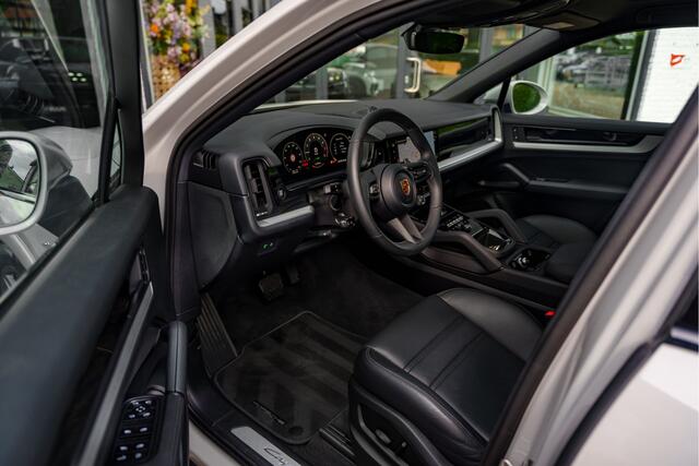 Porsche CAYENNE Coupé 3.0 E-Hybrid Sport Design Krijtgrijs [2e PINKSTERDAG OPEN] Pano - Trekhaak - 360 View