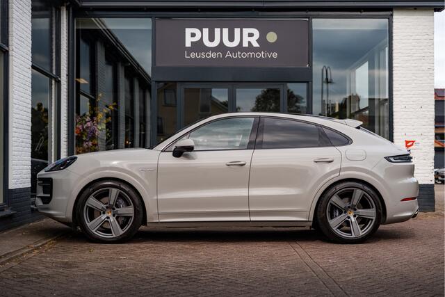 Porsche CAYENNE Coupé 3.0 E-Hybrid Sport Design Krijtgrijs [2e PINKSTERDAG OPEN] Pano - Trekhaak - 360 View