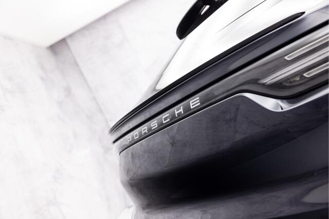 Porsche CAYENNE Coupé 3.0 E-Hybrid | SportDesign | Achterassturing | Stoelventilatie | 22"