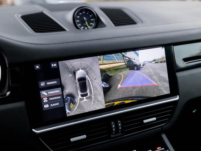 Porsche CAYENNE Coupé 3.0 E-Hybrid SportDesign 476Pk Automaat (PANORAMADAK, SPORTCHRONO PAKKET, ALCANTARA HEMEL, MEEGESPOTEN BUMPERS, LUCHTVERING, MEMORY SEATS, SFEERVERLICHTING, APPLE CARPLAY, BOSE AUDIO, 360 CAMERA, NIEUWSTAAT)