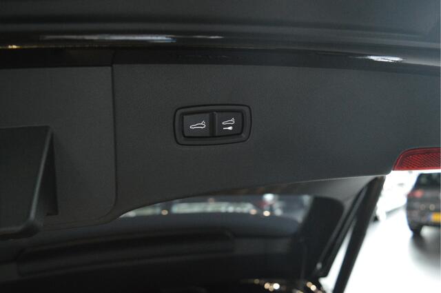 Porsche CAYENNE Coupé 3.0 E-Hybrid Bose pano luchtvering softclose 22 inch !!