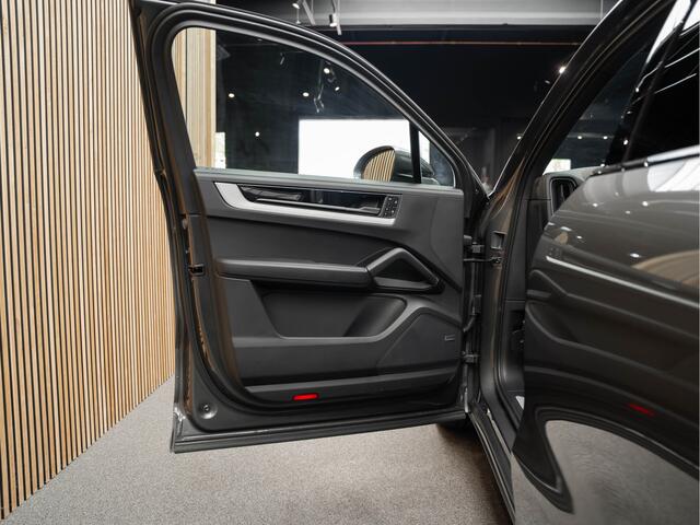 Porsche CAYENNE E-Hybrid Sport Design 18-Weg Sport Stoelen E-Hybrid Mega Vol ACC Volleder
