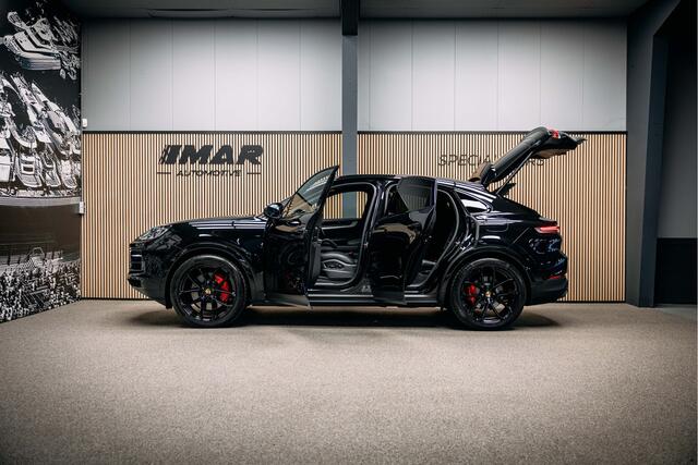 Porsche CAYENNE Coupé 3.0 E-Hybrid Vol uitgevoerde Cayenne Coupe black on black
