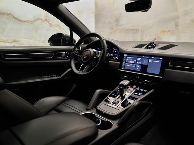 Porsche CAYENNE Coupé 3.0 E-Hybrid, NL-auto, 1e eig., TechArt, SportDesign, luchtv., tr.haak, 22", Bose, sp.uitlaat, matrix-LED, carbon, memory, softclose, ACC, privacy