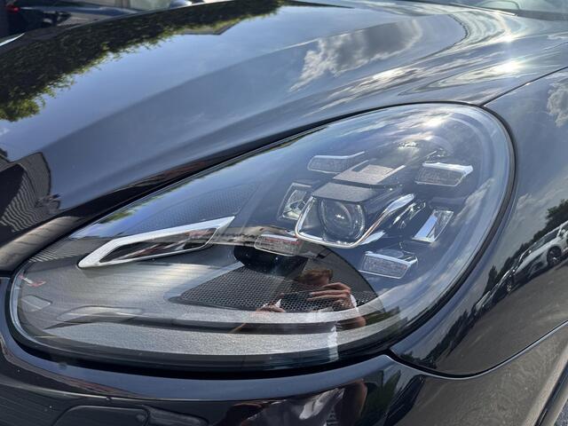 Porsche CAYENNE 4.2 D S | Panoramadak | 360* Camera | Adaptive Cruise Control | Stoel Ventilatie/Verwarming |
