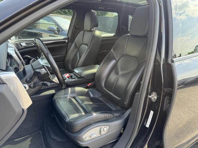 Porsche CAYENNE 4.2 D S | Panoramadak | 360* Camera | Adaptive Cruise Control | Stoel Ventilatie/Verwarming |