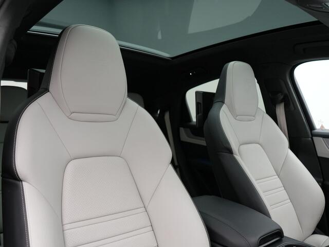 Porsche CAYENNE Coupé 3.0 E-Hybrid Sport Design Plug In Hybrid 470pk Dealer O.H. PHEV | Panodak | 18-Voudige Lederen Sportstoelen Memory | Adaptive Cruise | BOSE Sound | L.M. 22" | PASM Luchtvering | Sport Chrono | 360 Camera | Passenger Display | Rear Seat Entertainment