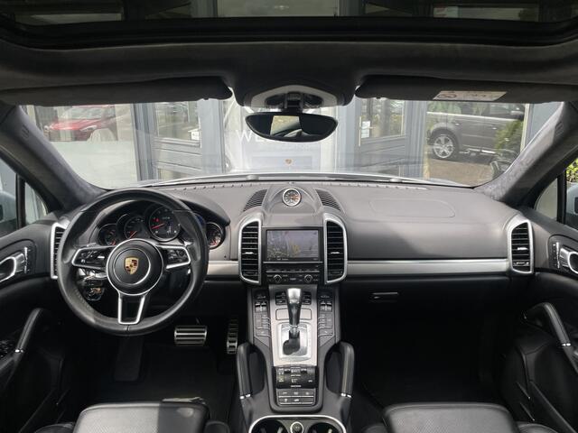 Porsche CAYENNE 3.6 GTS 440 pk Orig NL | Pano | Sport Chrono | Alcantara hemel