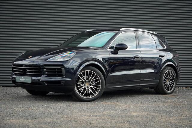 Porsche CAYENNE 3.0 E-Hybrid / Pano / 4Wielsturing / InnoDrive / Clanck / Trekhaak / Luchtvering / NL Auto