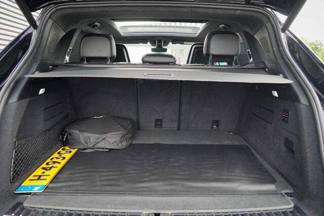 Porsche CAYENNE 3.0 E-Hybrid / Pano / 4Wielsturing / InnoDrive / Clanck / Trekhaak / Luchtvering / NL Auto