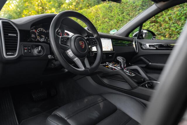 Porsche CAYENNE 3.0 E-Hybrid | StoelClimate | 22inch | HUD | BOSE | ACC | Achteras Besturing