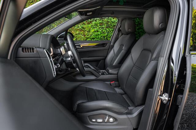 Porsche CAYENNE 3.0 E-Hybrid | StoelClimate | 22inch | HUD | BOSE | ACC | Achteras Besturing