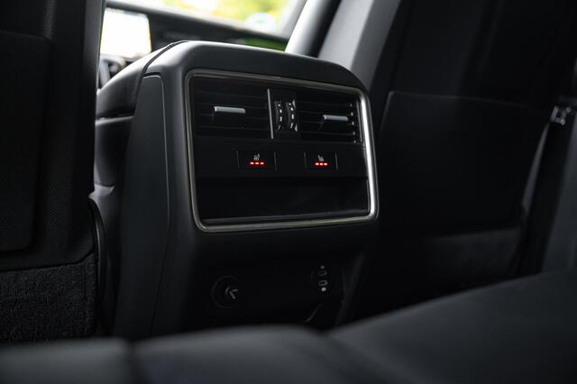 Porsche CAYENNE 3.0 E-Hybrid | StoelClimate | 22inch | HUD | BOSE | ACC | Achteras Besturing