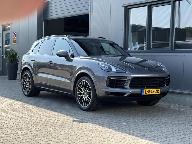 Porsche CAYENNE 3.0 E-Hybrid 462 pk | Sportuitlaat | Panorama | Trekhaak | Leder dashboard