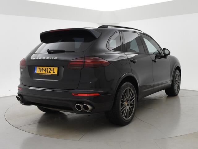 Porsche CAYENNE 3.0 S E-HYBRID 416 PK + ADAPTIVE CRUISE | PANORAMA | 360 CAMERA | LUCHTVERING | APPLE CARPLAY | BOSE