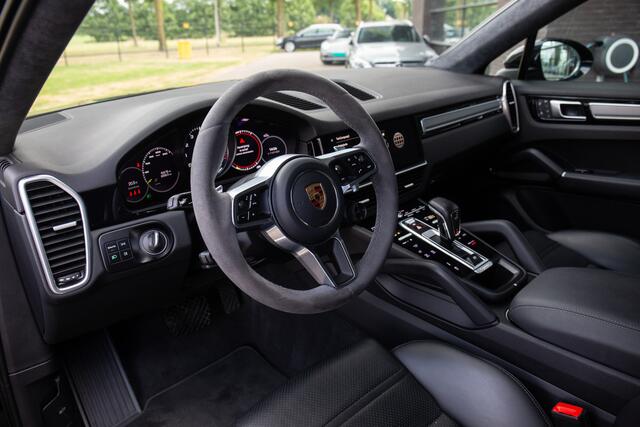 Porsche CAYENNE Coupé 3.0 E-Hybrid Platinum Edition