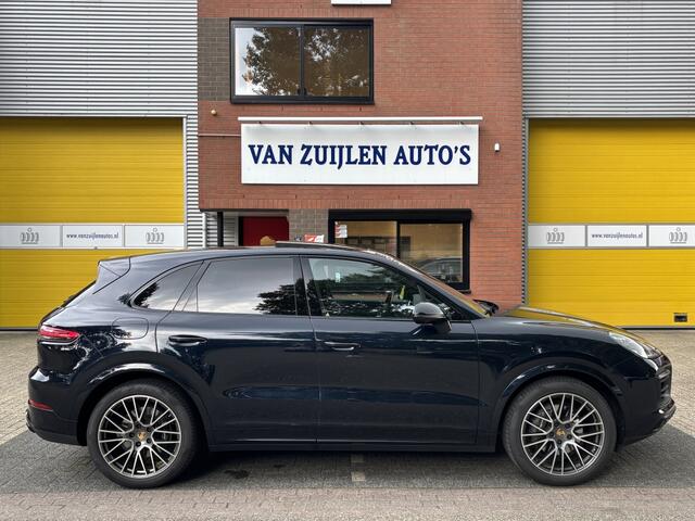 Porsche CAYENNE 3.0 E-Hybrid 462pk Luchtvering Panorama Sportdesign Sportchrono