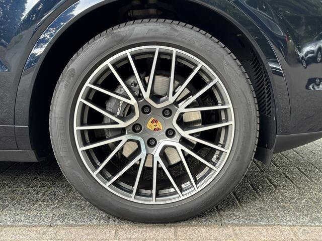 Porsche CAYENNE 3.0 E-Hybrid 462pk Luchtvering Panorama Sportdesign Sportchrono
