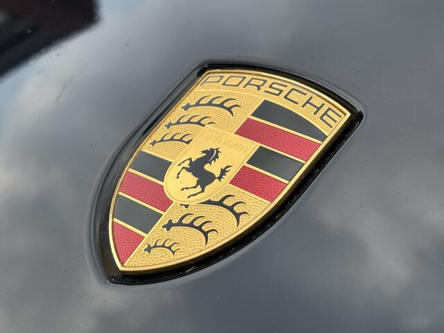 Porsche CAYENNE 3.0 E-Hybrid 462pk Luchtvering Panorama Sportdesign Sportchrono