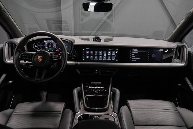 Porsche CAYENNE 3.0 E-Hybrid *Burmester 3D / Achteras-besturing / Panorama / Passenger-display / Keyless / HUD*