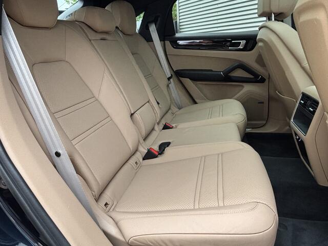 Porsche CAYENNE 3.0 E-Hybrid Platinum Edition | VOL | BOSE | Panorama |