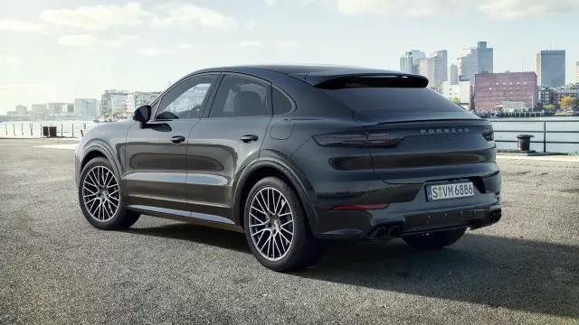 Porsche CAYENNE Coupé E-Hybrid Platinum Edition